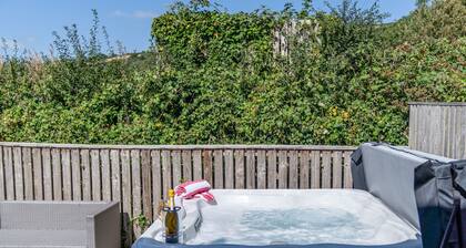 Wrth Y Nant (sleeps 4)