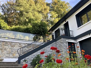 Property grounds - House in a green setting 2 minutes from Brive (Malemort-sur-Correze)