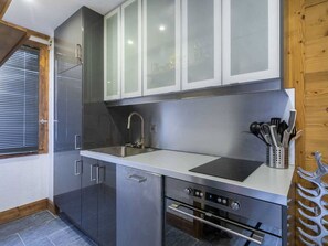 Microwave, oven, dishwasher, toaster