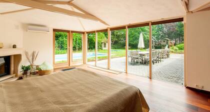 13P 5B Beautiful villa with heated Pool and Jacuzzi