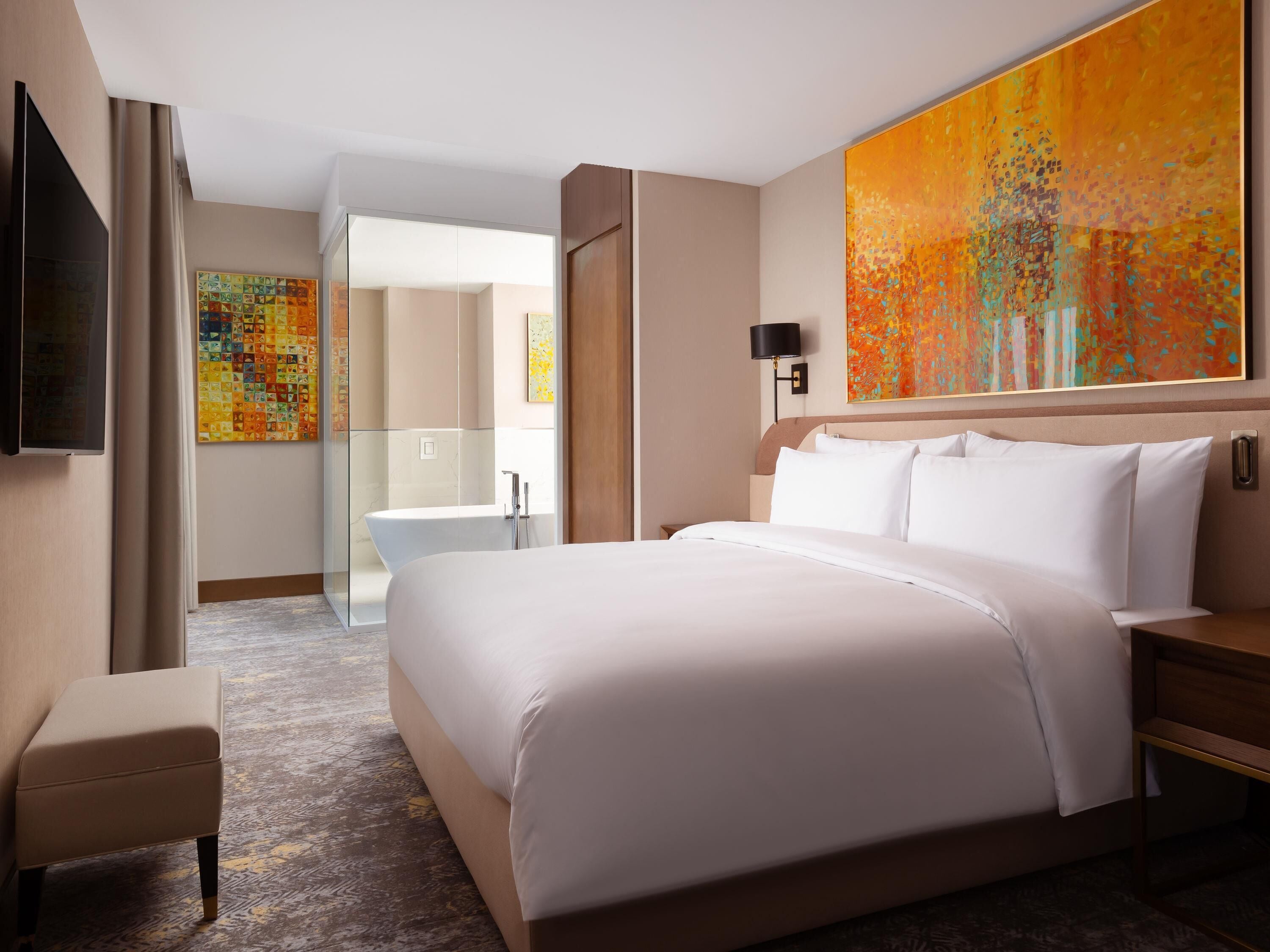 Suite – deluxe, 1 kingsize-seng med sovesofa | Sengetøy av topp kvalitet, minibar, safe på rommet og skrivebord