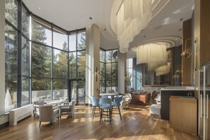 Lounge - Swissôtel Wellness Resort Alatau Almaty (Almaty)