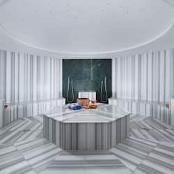 Couples treatment room(s), sauna, hot tub, steam room