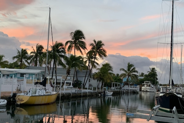 Blue Ocean sunrise views