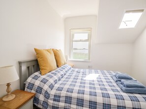3 habitaciones, decoración personalizada y muebles diferentes