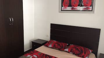 Apartamento familiar | 2 dormitorios, ropa de cama de alta calidad, edredones de plumas