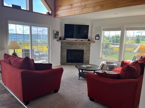 Smart TV, table tennis - Budnick's Lakeview Stunning long distance lake views overlooking Canadarago Lake (Exeter)