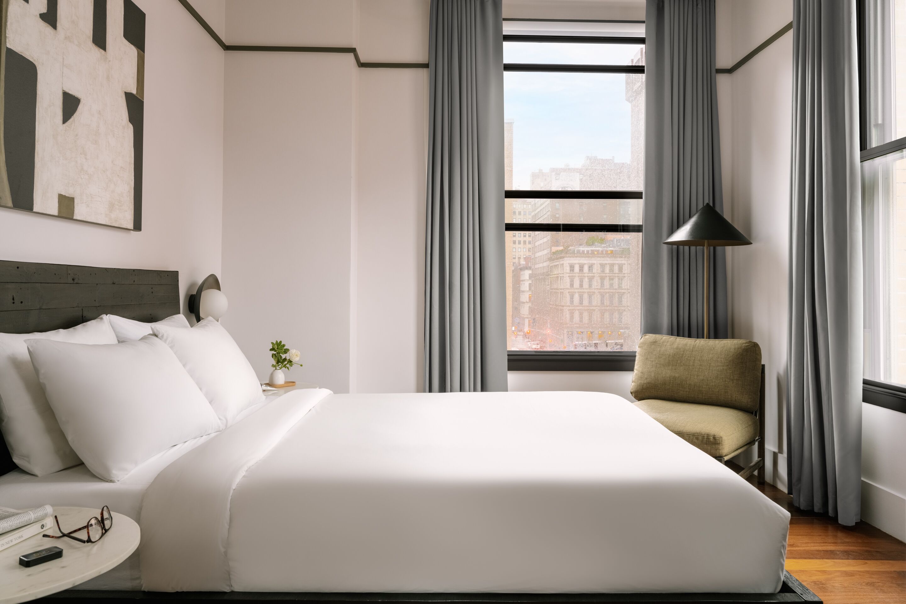 Sonder Duane Street | Spacious Queen Room