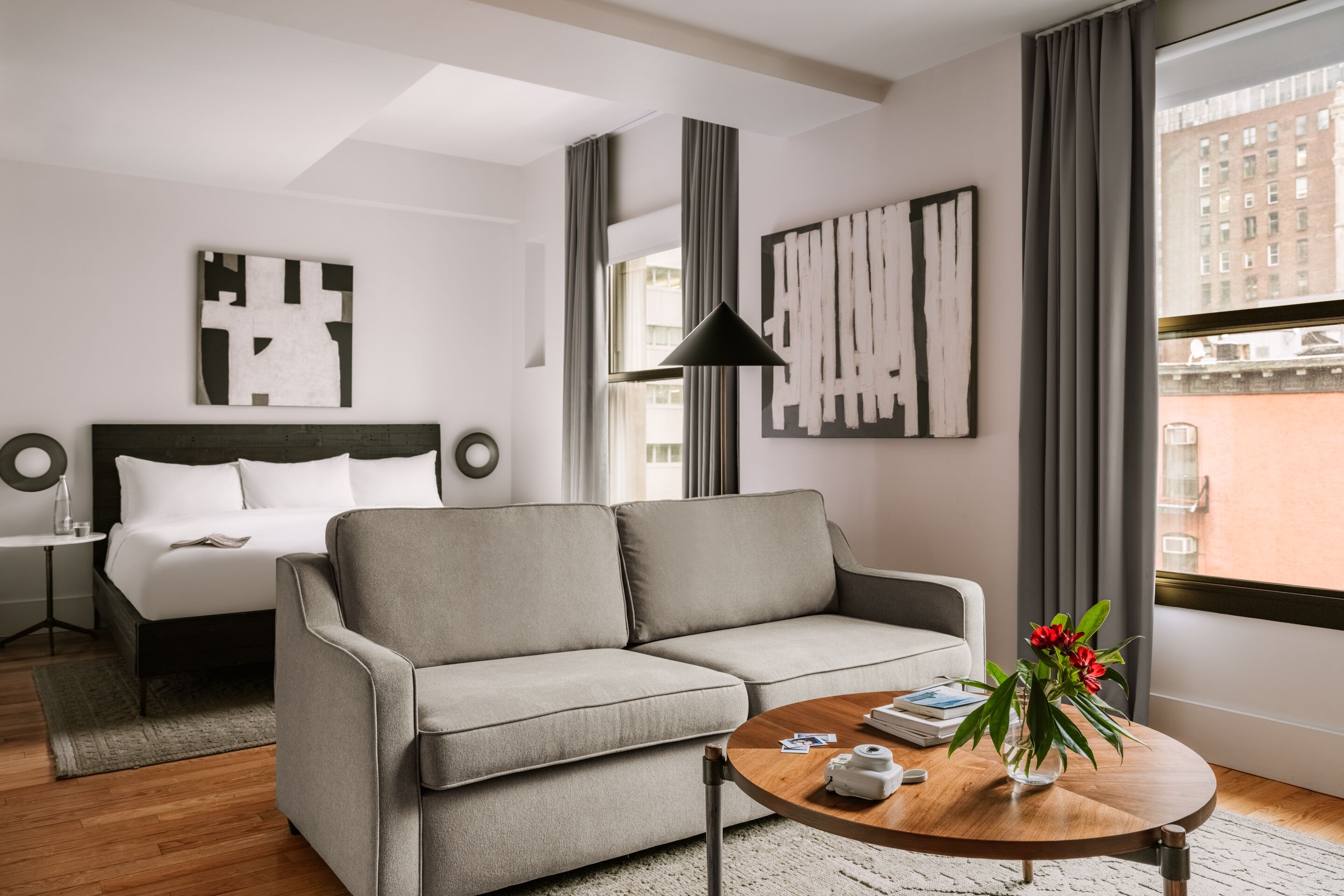 Sonder Duane Street | Spacious King Room
