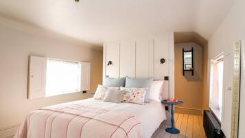 Cottage | 2 bedrooms, free WiFi, individually decorated, individually furnished