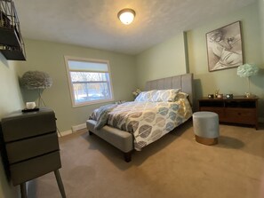 3 bedrooms, travel crib, free WiFi, bed sheets