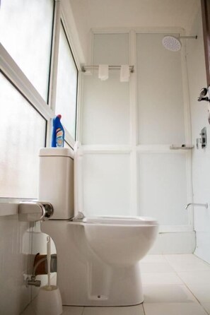 Shower, towels