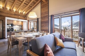 Interior - 50m from ski slopes, fitness, swimming pool, sauna, hammam, balcony, fireplace or stove, tv (Val Cenis)