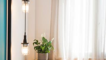 Suíte estúdio júnior | Roupas de cama premium, cofres nos quartos, escrivaninha