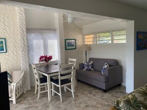 Smart TV - Sea Breeze at Gentle Winds- a perfect spot for your beach vacation! (Christiansted)