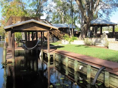 Beautiful Oasis on the Creek with Pool; 2 houses and backyard paradise