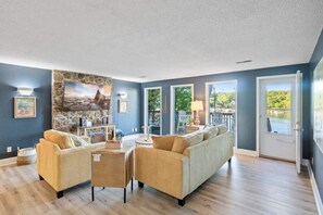 Smart TV, video games - The Anchor House — Experience lakeside luxury at a spacious 5-bedroom retreat in Osage Beach. Enjoy breathtaking views, modern comforts, and direct lake access for the perfect Lake of the Ozarks getaway. (Osage Beach)