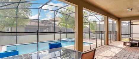 Casa, camere multiple | Piscina | Una piscina riscaldata