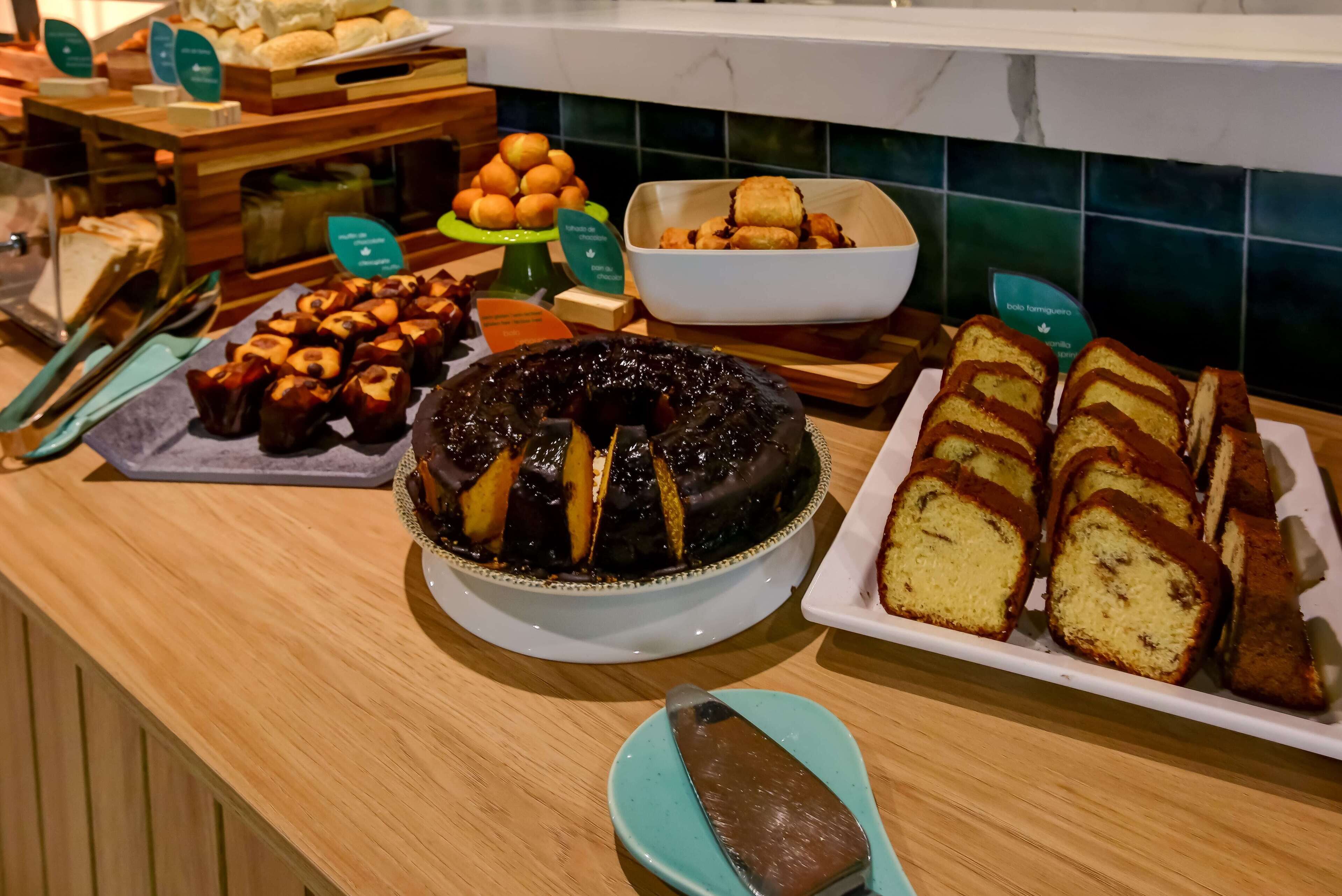 daily buffet breakfast (brl 55.00 per person)