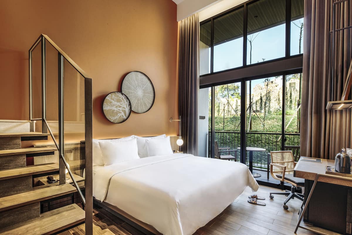 family loft | 1 bedroom, minibar, in-room safe, desk