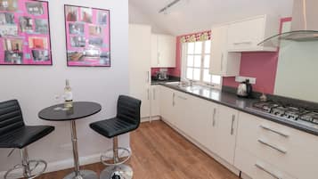 Cottage | Interior