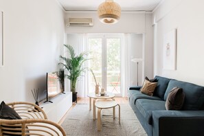 Apartment, 2 Bedrooms | Living area