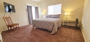 4 bedrooms, iron/ironing board, travel crib, free WiFi