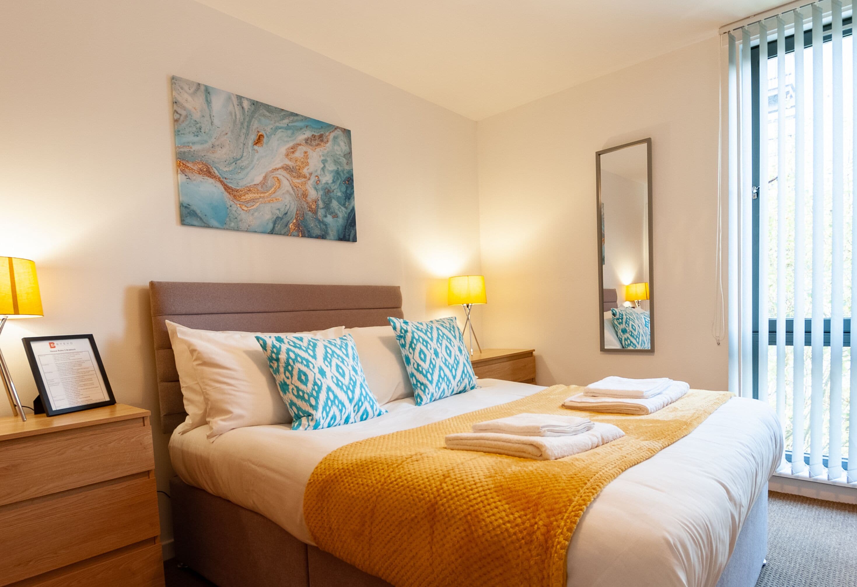 Apartment, 2 Bedrooms, Non Smoking | 2 bedrooms, individually decorated, individually furnished, desk