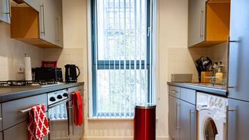 Apartment, 2 Bedrooms, Non Smoking | Private kitchen | Full-size fridge, microwave, oven, coffee/tea maker