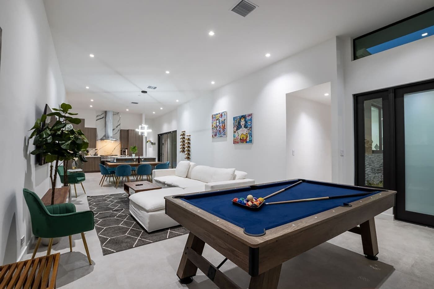 Pleasing & Chic Villa | Billiards+Terrace w/Grill+Smart TV