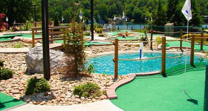 Sunset Retreat: Big Deck, Golf, Mountain, Lake VIEWS!