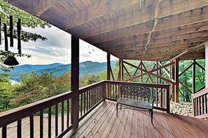 Terrace/patio - Sunset Retreat: Big Deck, Golf, Mountain, Lake VIEWS! (Lake Lure)
