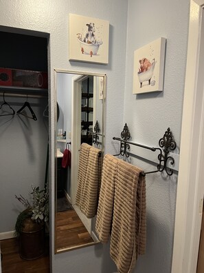 Interior - Escape to the country… close to DFW! (Rhome)