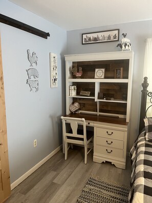 Room - Escape to the country… close to DFW! (Rhome)