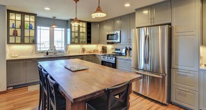 Clean & comfortable home near hot springs, wedding venues & downtown Buena Vista