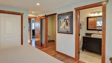 3 chambres, fer et planche Ă repasser, Wi-Fi, draps fournis