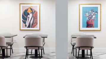 Daily cooked-to-order breakfast (USD 20 per person)