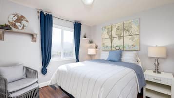 3 bedrooms, iron/ironing board, WiFi, bed sheets