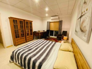 5 chambres, bureau, fer et planche à repasser, Wi-Fi gratuit