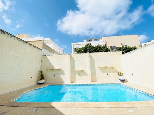 Piscine extérieure