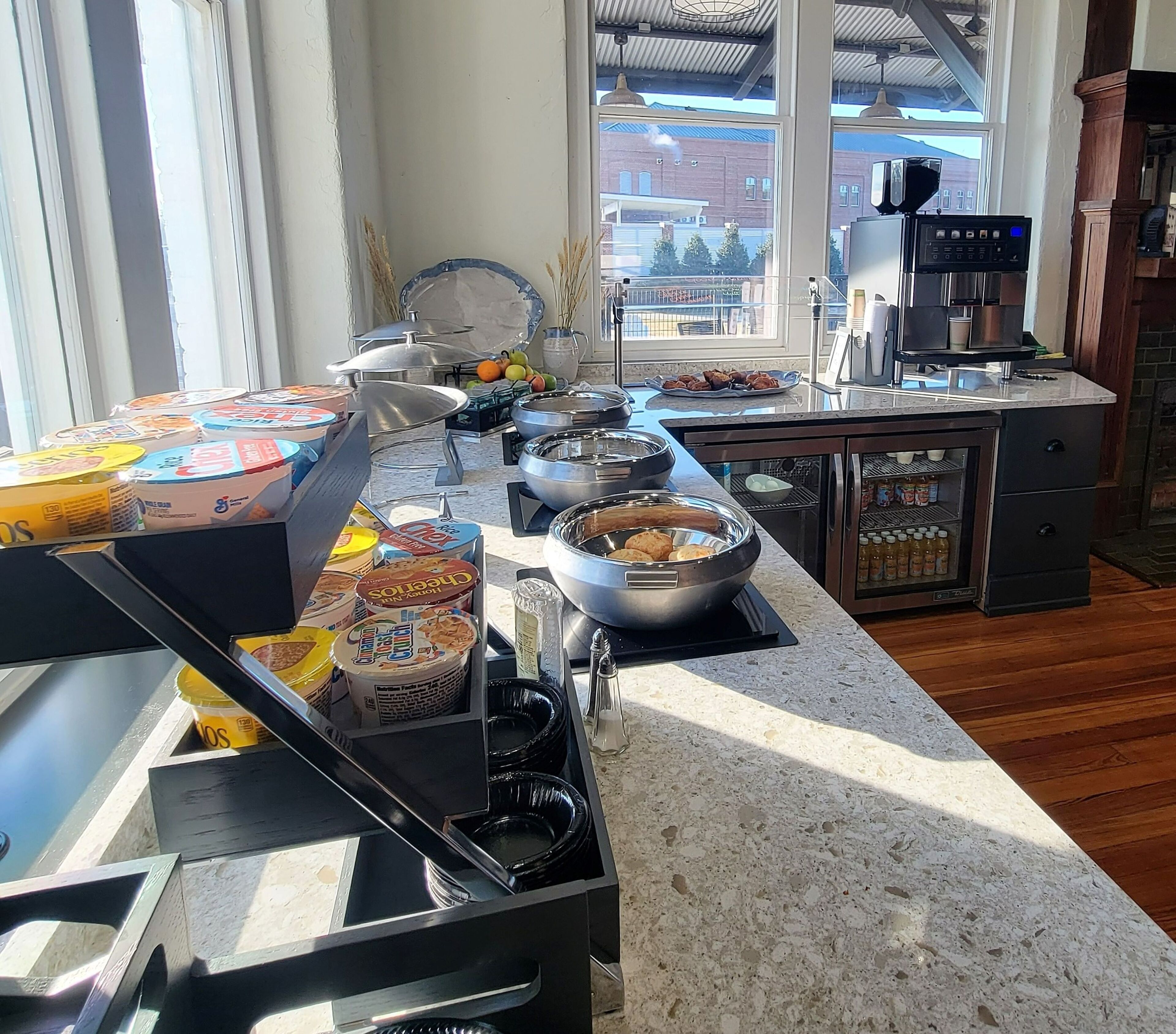 free daily self-service breakfast