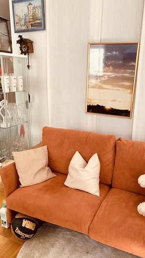 Apartamento | Sala de estar | TV 30 polegadas com canais a cabo