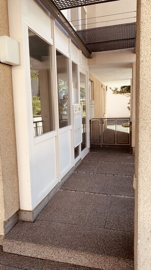Apartment | Exterior - Superior-apartment Near Stuttgart, Garden & Sauna (Kornwestheim)
