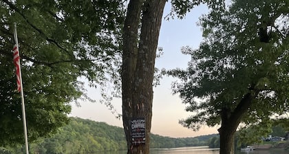 Lakefront property with beautiful view of Lake Zumbro 20 mins from Rochester