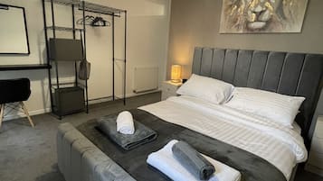 House, Private Bathroom | 3 bedrooms