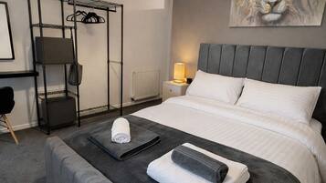 House, Private Bathroom | 3 bedrooms