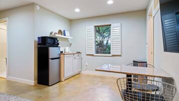 Fridge, microwave, coffee/tea maker, electric kettle