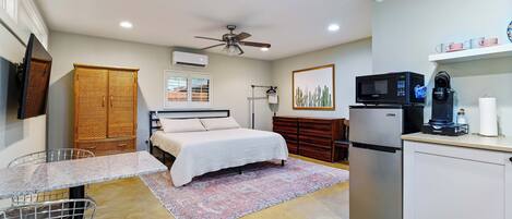 1 chambre, accès au Wi-Fi (inclus), literie fournie