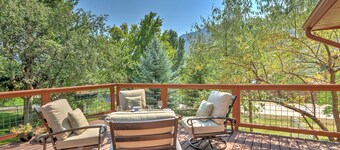 Cozy Mountain Home w/ NEW Hot Tub, Firepit & Deck w/ Views, 5 Mi. 2 Pools! 