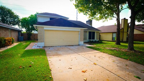 Welcome 4 Bedroom house North Houston!!